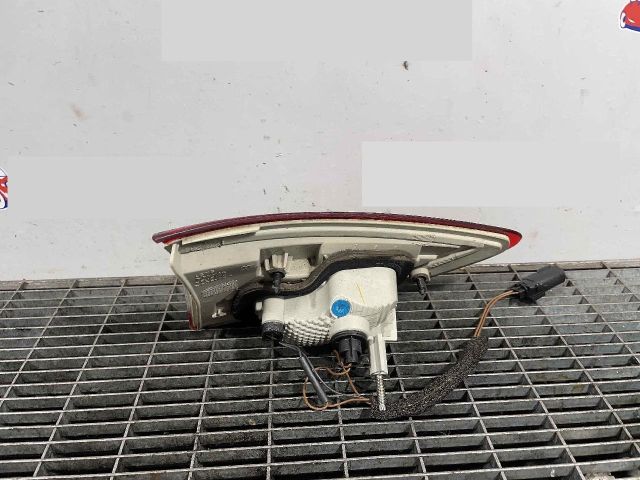 bontott FORD KUGA Jobb Belső Hátsó Lámpa