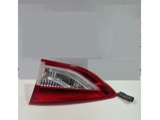 bontott FORD KUGA Jobb Belső Hátsó Lámpa