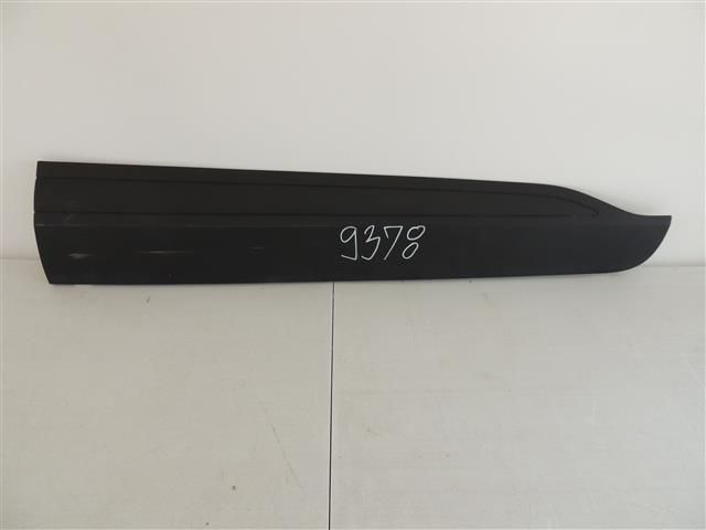 bontott FORD KUGA Jobb első Ajtó Díszléc