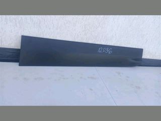 bontott FORD KUGA Jobb első Ajtó Díszléc