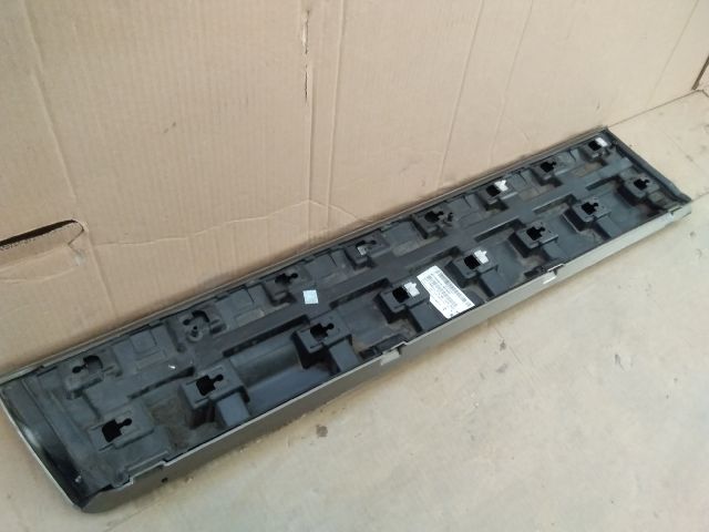 bontott FORD KUGA Jobb első Ajtó Díszléc