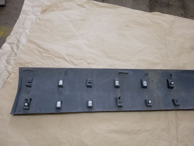 bontott FORD KUGA Jobb első Ajtó Díszléc