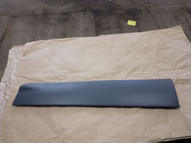 bontott FORD KUGA Jobb első Ajtó Díszléc