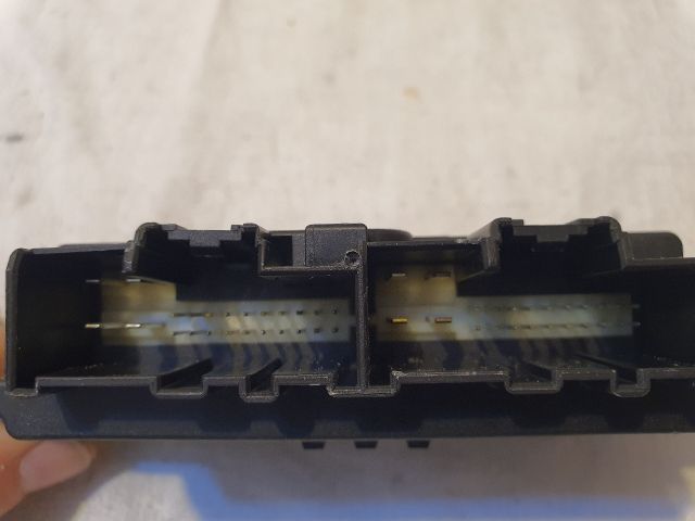 bontott FORD KUGA Jobb első Ajtó Vezérlőegység