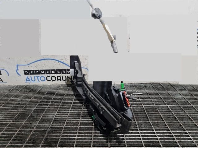 bontott FORD KUGA Jobb első Ajtózár