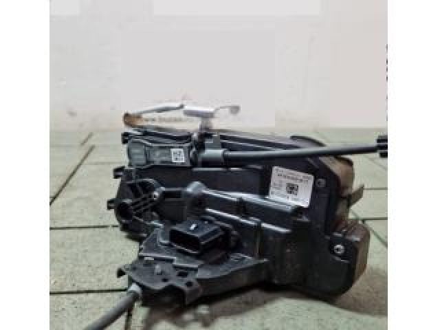 bontott FORD KUGA Jobb első Ajtózár