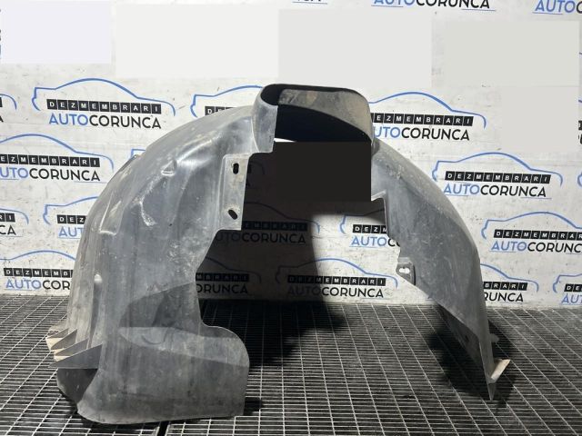 bontott FORD KUGA Jobb első Dobbetét (Kerékjárati, Műanyag)