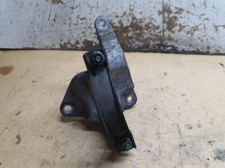 bontott FORD KUGA Jobb első Féltengely Tartó