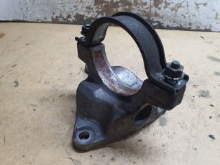 bontott FORD KUGA Jobb első Féltengely Tartó