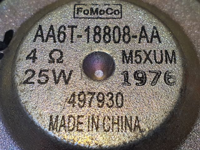 bontott FORD KUGA Jobb első Hangszóró