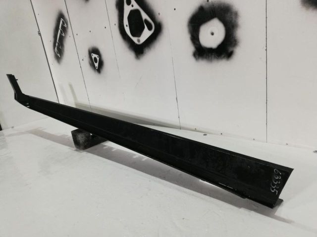 bontott FORD KUGA Jobb első Küszöb Díszléc