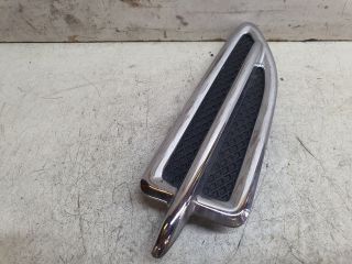 bontott FORD KUGA Jobb első Sárvédő Díszléc