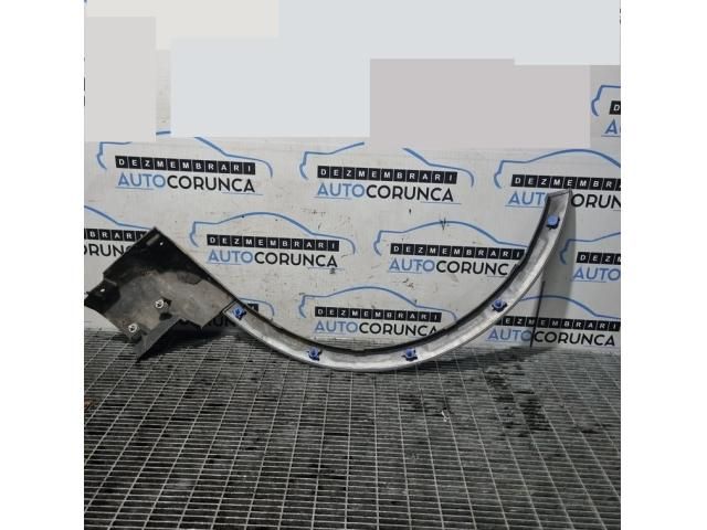 bontott FORD KUGA Jobb első Sárvédő Szélesítő