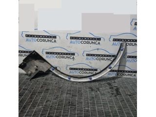 bontott FORD KUGA Jobb első Sárvédő Szélesítő