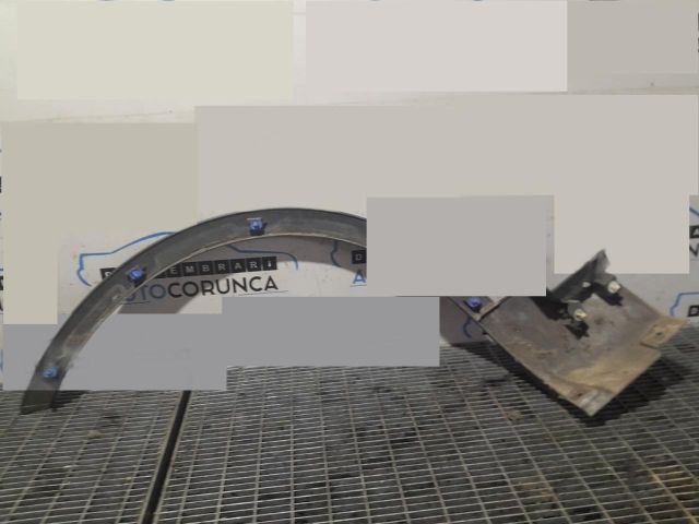 bontott FORD KUGA Jobb első Sárvédő Szélesítő