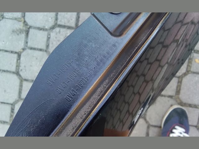 bontott FORD KUGA Jobb első Sárvédő