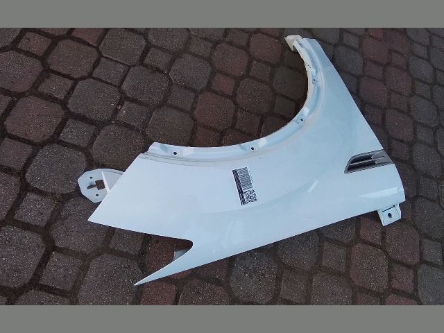 bontott FORD KUGA Jobb első Sárvédő