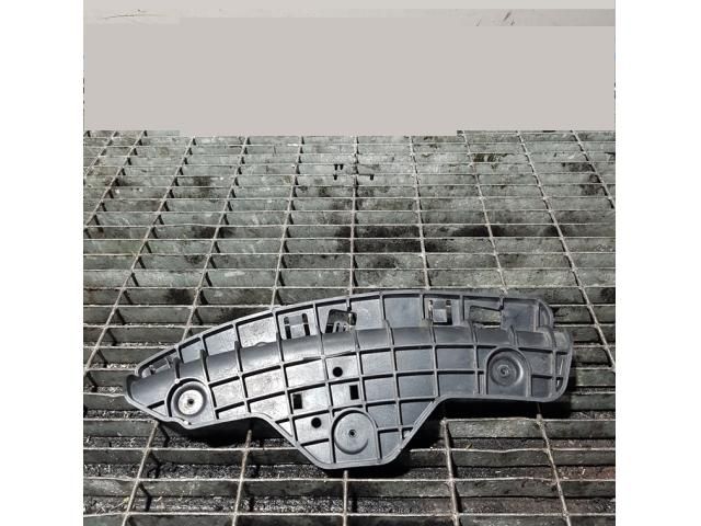 bontott FORD KUGA Jobb Fényszóró Tartó