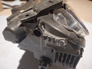 bontott FORD KUGA Jobb Fényszóró