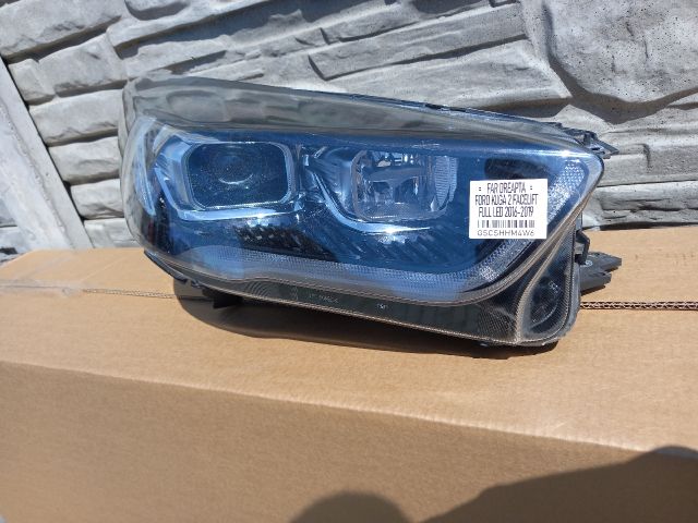 bontott FORD KUGA Jobb Fényszóró