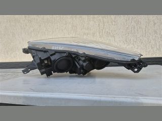 bontott FORD KUGA Jobb Fényszóró