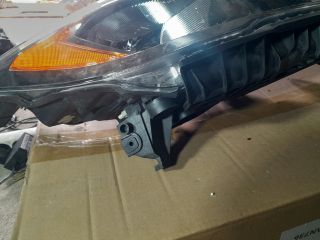 bontott FORD KUGA Jobb Fényszóró