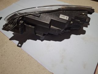 bontott FORD KUGA Jobb Fényszóró