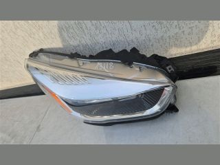 bontott FORD KUGA Jobb Fényszóró