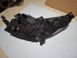 bontott FORD KUGA Jobb Fényszóró