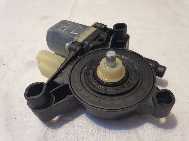 bontott FORD KUGA Jobb hátsó Ablakemelő Motor