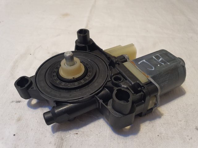 bontott FORD KUGA Jobb hátsó Ablakemelő Motor