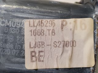 bontott FORD KUGA Jobb hátsó Ablakemelő Motor