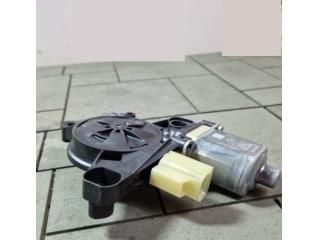 bontott FORD KUGA Jobb hátsó Ablakemelő Motor