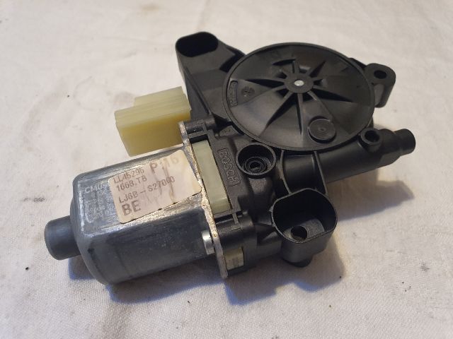 bontott FORD KUGA Jobb hátsó Ablakemelő Motor