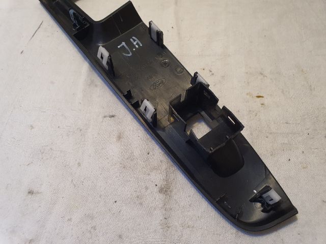 bontott FORD KUGA Jobb hátsó Ajtóbehúzó