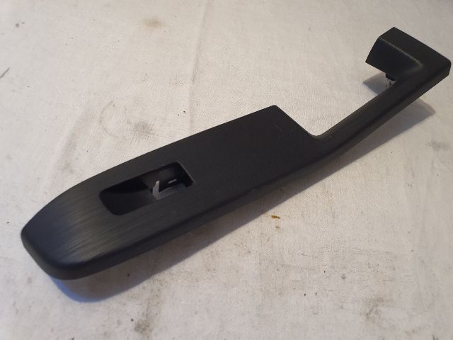 bontott FORD KUGA Jobb hátsó Ajtóbehúzó