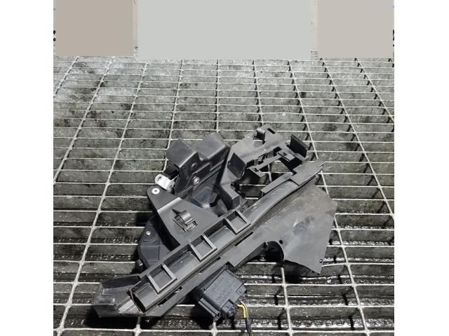 bontott FORD KUGA Jobb hátsó Ajtózár