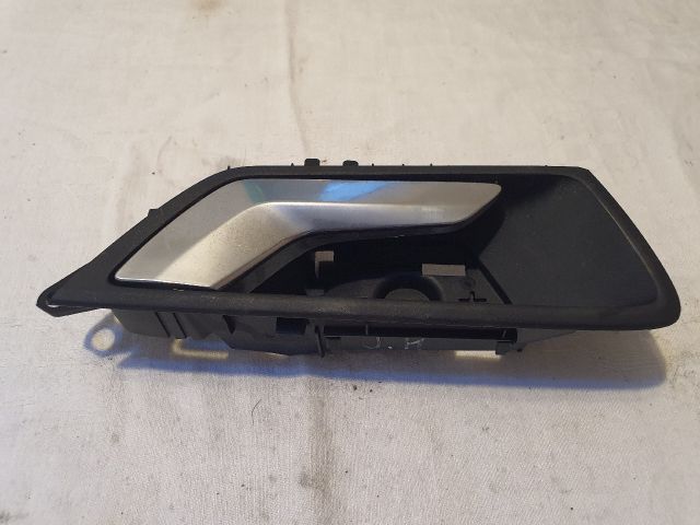 bontott FORD KUGA Jobb hátsó Belső Kilincs