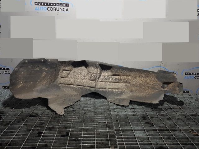 bontott FORD KUGA Jobb hátsó Dobbetét (Kerékjárati, Műanyag)