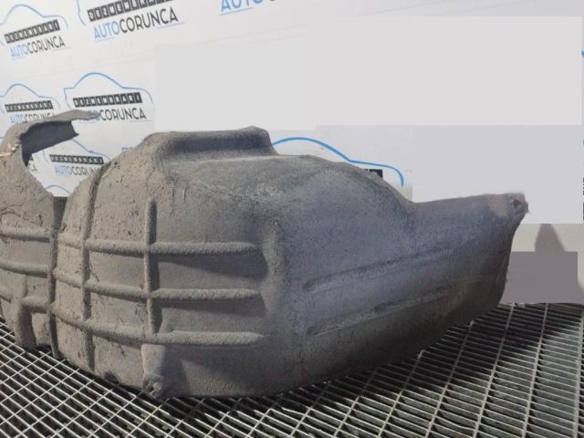 bontott FORD KUGA Jobb hátsó Dobbetét (Kerékjárati, Műanyag)