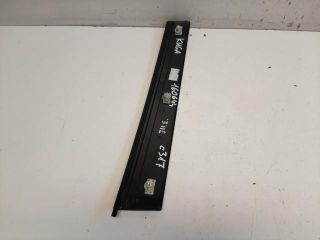 bontott FORD KUGA Jobb hátsó Első Ajtókeret Burkolat