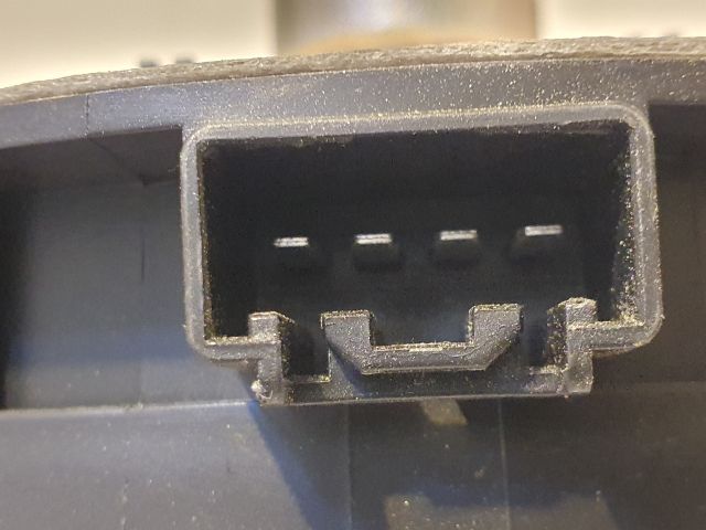 bontott FORD KUGA Jobb hátsó Hangszóró