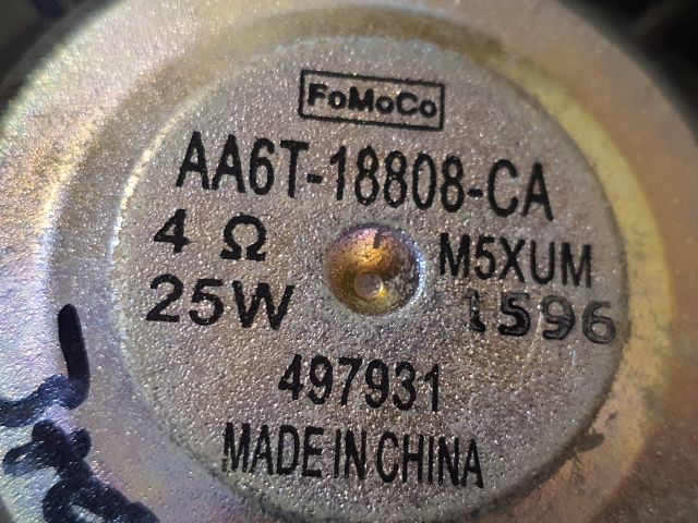 bontott FORD KUGA Jobb hátsó Hangszóró