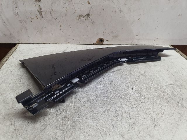 bontott FORD KUGA Jobb hátsó Hátsó Ajtókeret Burkolat