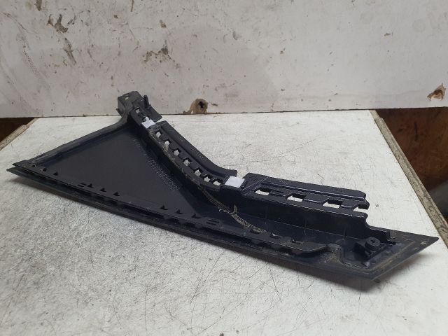 bontott FORD KUGA Jobb hátsó Hátsó Ajtókeret Burkolat