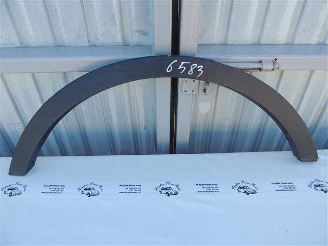 bontott FORD KUGA Jobb hátsó Sárvédő Díszléc