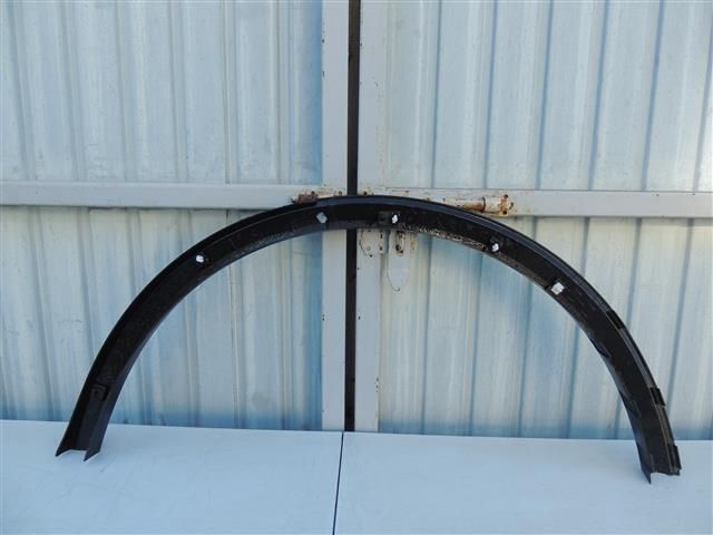 bontott FORD KUGA Jobb hátsó Sárvédő Díszléc