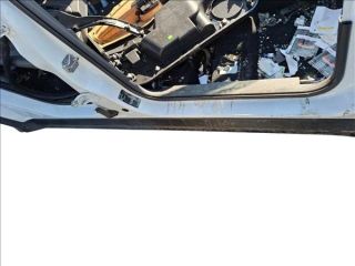 bontott FORD KUGA Jobb Küszöb