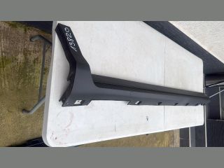 bontott FORD KUGA Jobb Küszöb