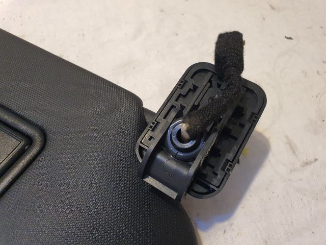 bontott FORD KUGA Jobb Napellenző